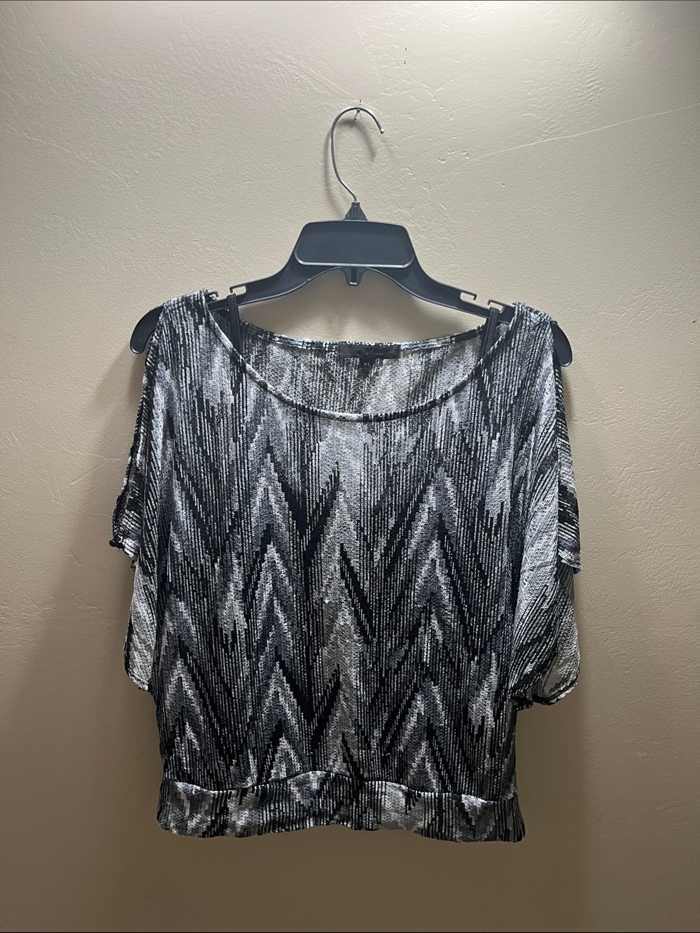 HeartSoul Black & White Geometric Short Sleeve Tunic